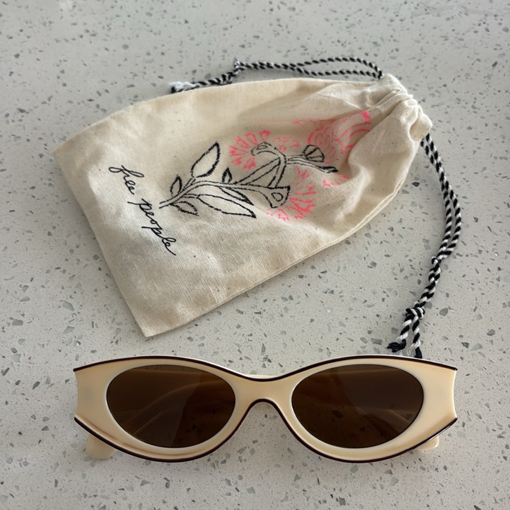 Free People Cream Round / Cat-Eye Sunglasses